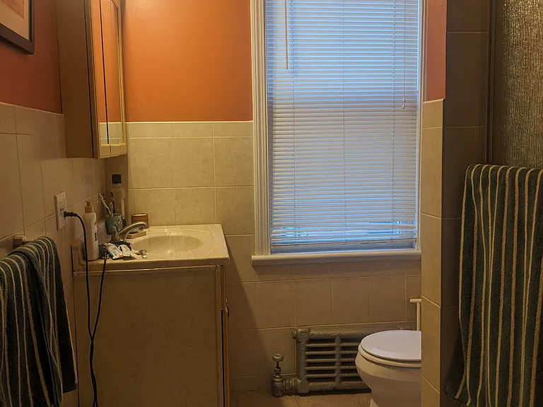 2872 Fairfield Ave — Photo 10