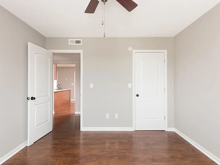 Fourth Apartments — Photo 9