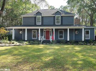 716 Oak Bluff Dr, Daphne, AL 36526