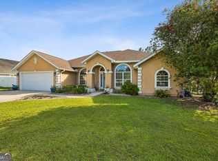 348 Deerwood Village Dr, Woodbine, GA 31569