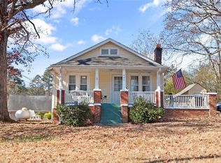 445 Wayside Dr, Winston Salem, NC 27107