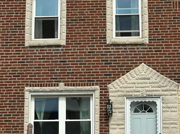 6652 Algard St, Philadelphia, PA 19135