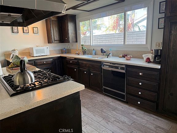 4th image of 2864 W Monroe Ave