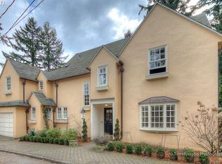 2740 SW Talbot Rd, Portland, OR 97201