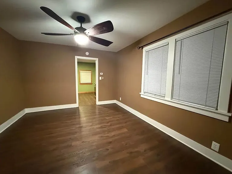 Unit Photo