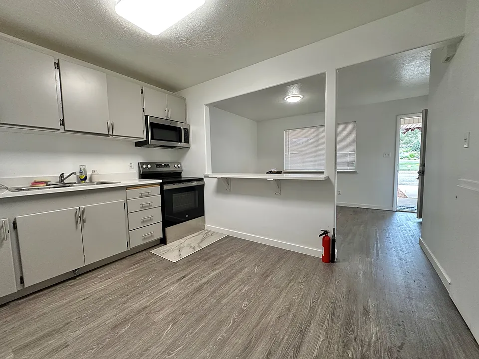1790 W Harding Ave #2