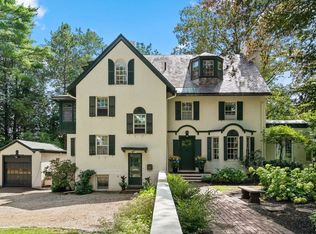 21 Windsor Rd, Wellesley, MA 02481