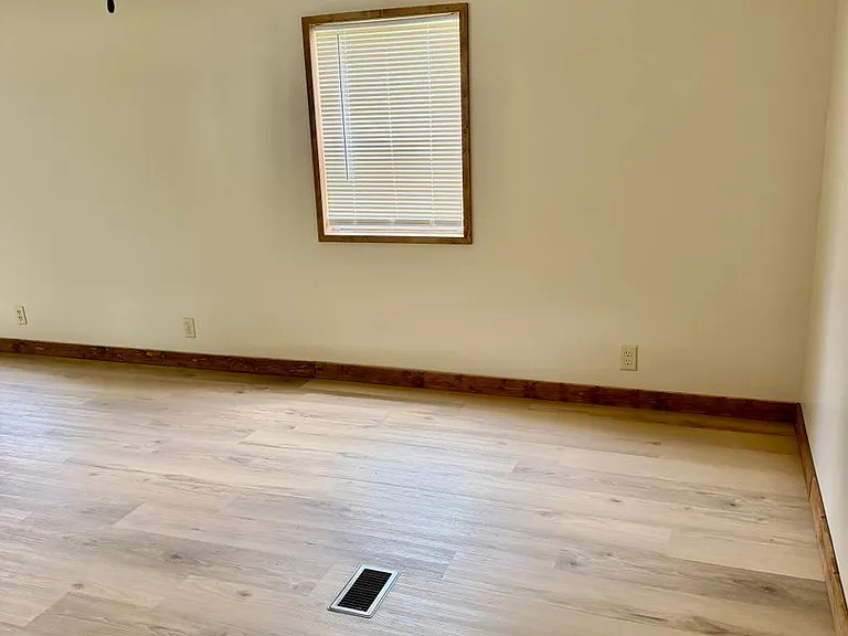 629 Sierra Rd — Photo 5