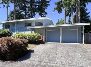 15617 SE Woodward Ct, Portland, OR 97236