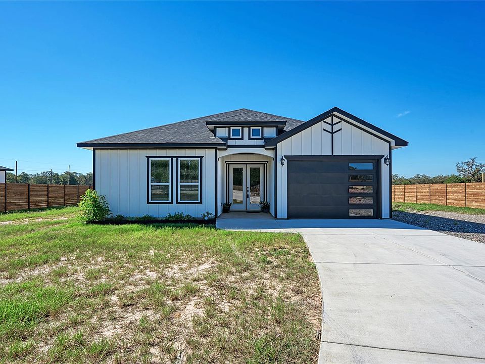 1st image of 113 Los Robles Rd