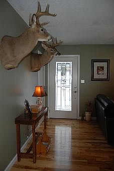 5th image of 835 Rolling Hills Dr