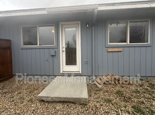 665 NE 7th St APT 3, Prineville, OR 97754
