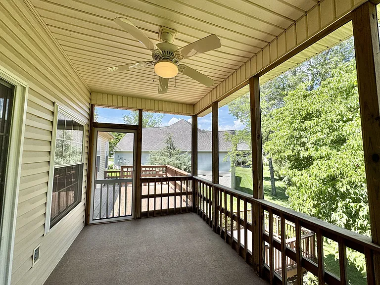 513 Tanasi Cir — Photo 16
