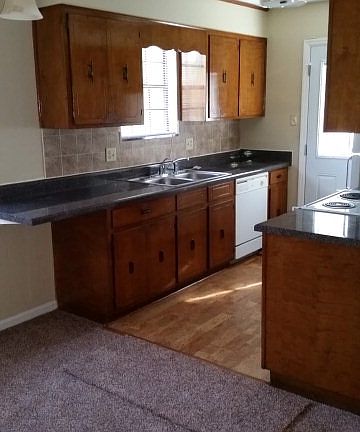 2nd image of 3621 Spanish Trace Dr