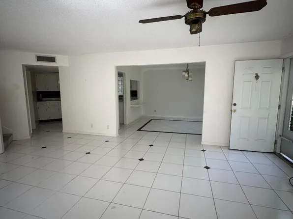 4348 Hazel Ave B, Palm Beach Gardens, FL 33410