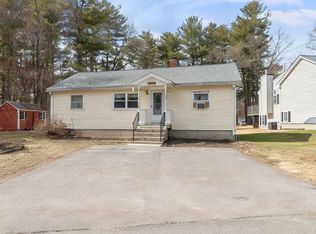 25 Fairview Ave, Dracut, MA 01826