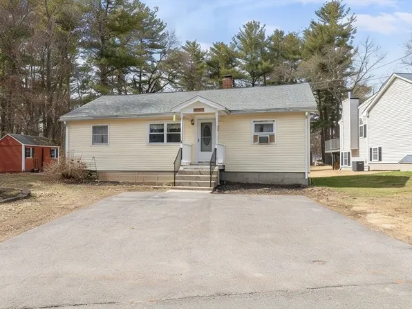 25 Fairview Ave, Dracut, MA 01826