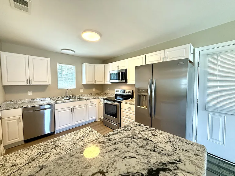 2618 Mashburn Rd — Photo 14