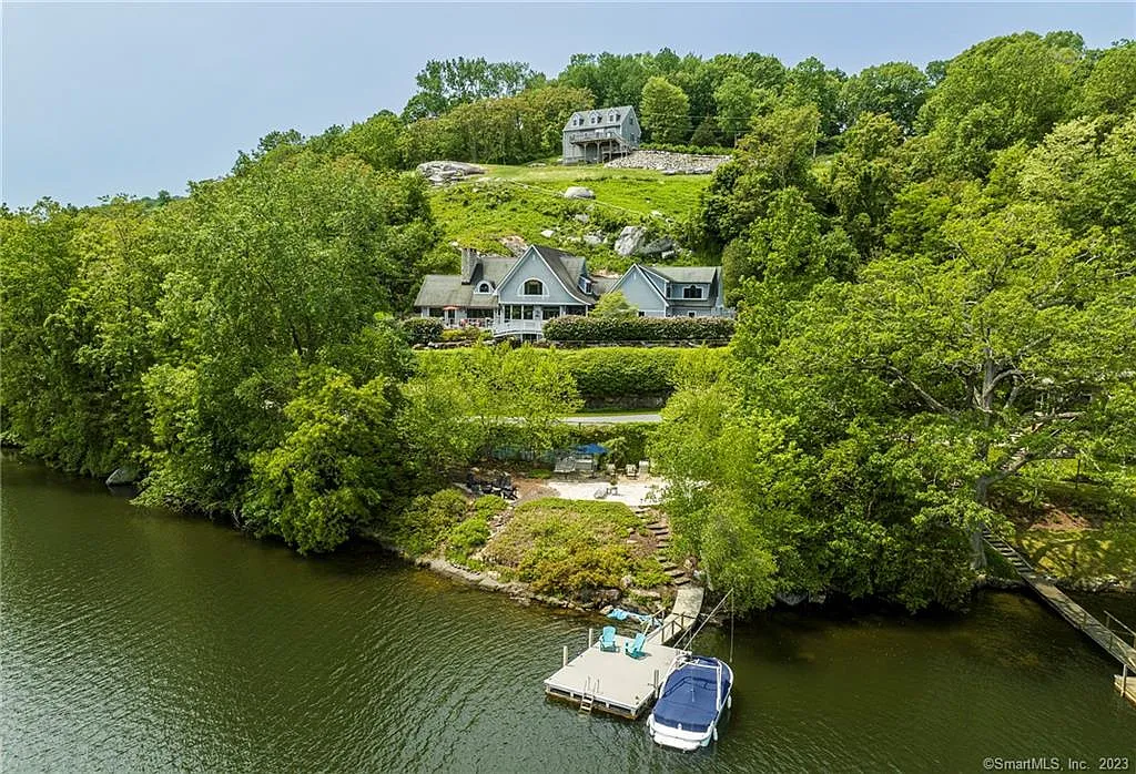 25 Candlewood Shore photo 1