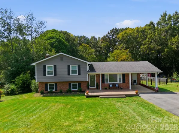 178 Woodland Dr SW, Concord, NC 28025