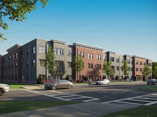 137 & 145 N Chestnut St #305