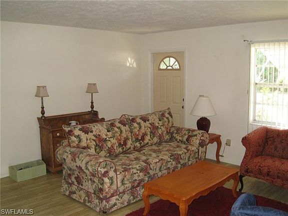 4th image of 7430 Tropical Ln