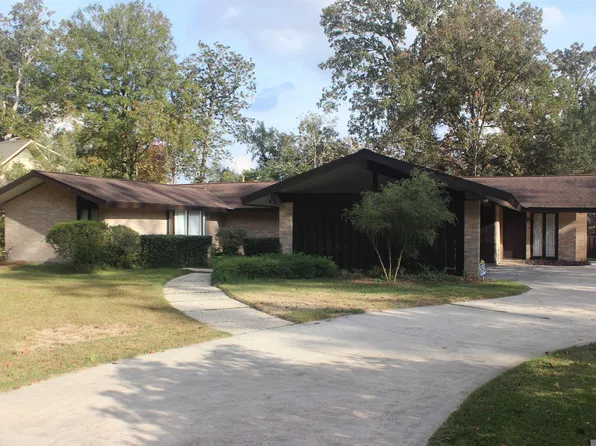 1048 Castle Kirk Dr, Baton Rouge, LA 70808