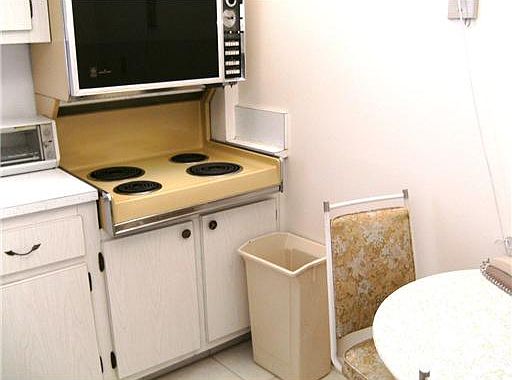 3rd image of 2699 Dudley Dr E APT H