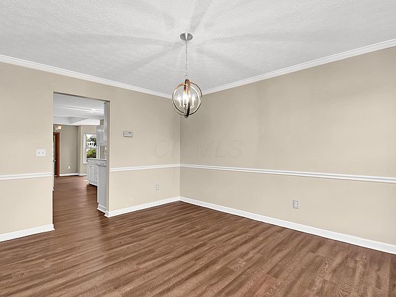 5th image of 6337 Capilano Ct