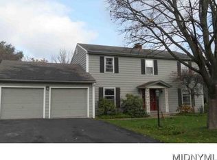 26 Woodstream Ct, New Hartford, NY 13413