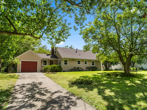 3224 Ross Rd, Ames, IA 50014