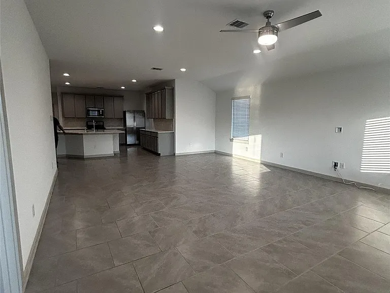 3810 Lila Lake Ln — Photo 22