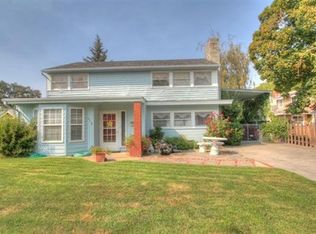 612 W 2nd St, Medford, OR