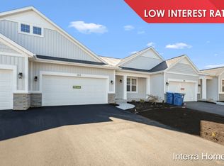 253 Hickory Valley Dr, Kalamazoo, MI 49009