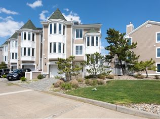 5 Grand Pointe Way #5, Rumson, NJ 07760