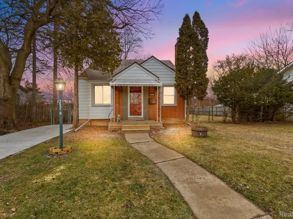 25316 Ivanhoe, Redford, MI 48239