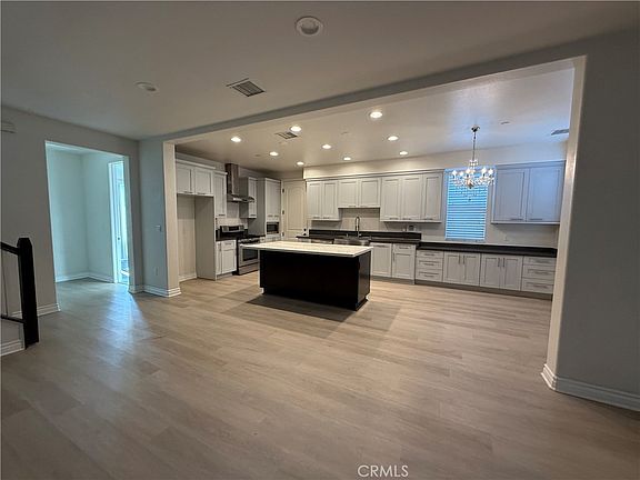 3rd image of 7603 23rd St
