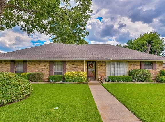 5th image of 1028 Birchwood Ln