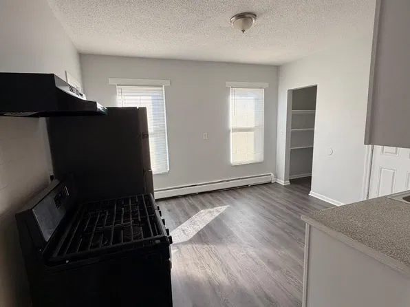 653 Union Ave #3L, Bridgeport, CT 06607