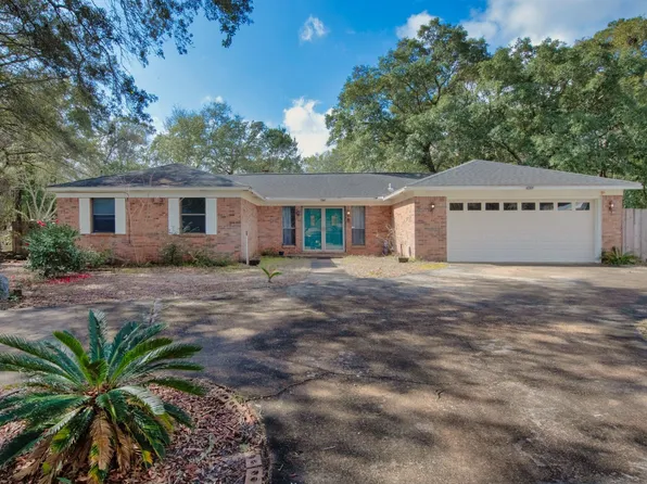 108 Azalea Cir, Valparaiso, FL 32580