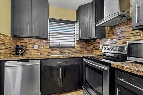 6650 Royal Palm Blvd #204C Photo 1