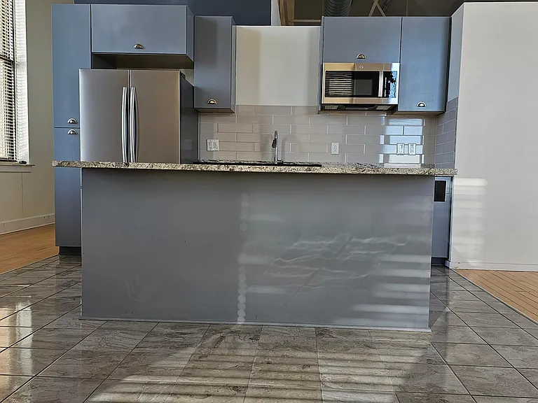 Helix Realty- The Original SOHO LOFTS — Photo 40