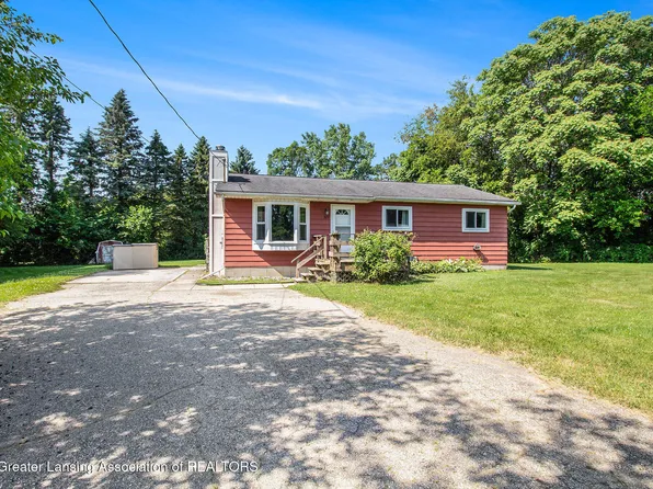 309 Valley Ct, Perry, MI 48872