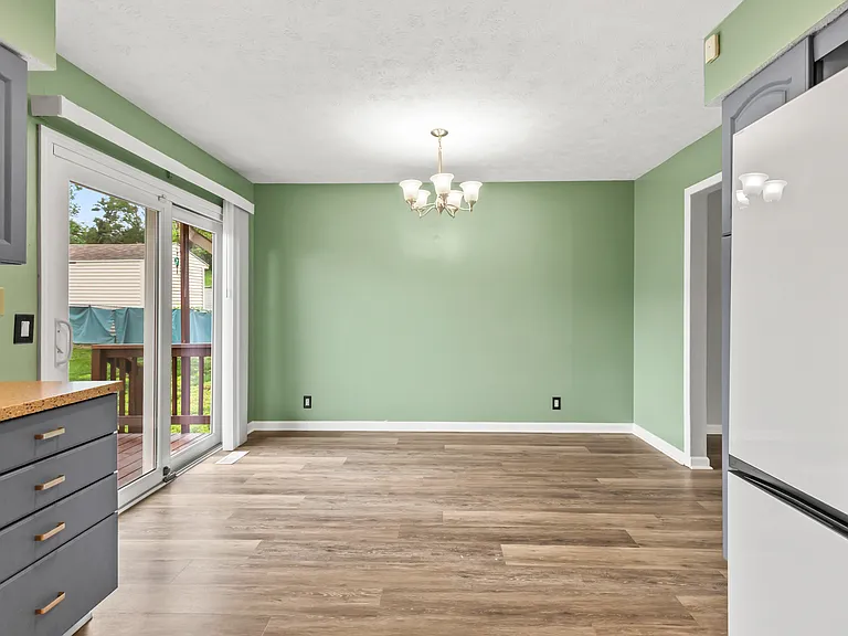 1919 Morrie Dr — Photo 14
