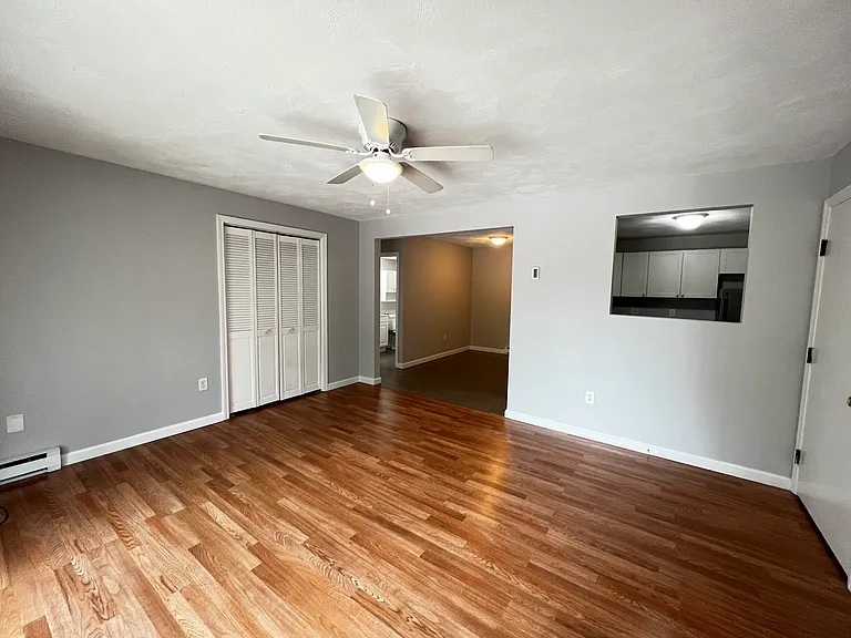 80 Locust Avenue — Photo 39