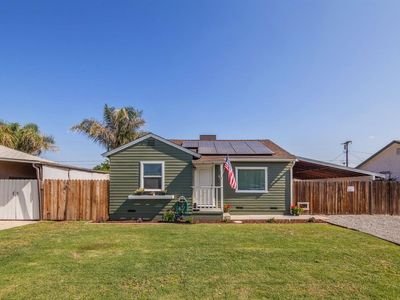 804 E Elm St, Hanford, CA, 93230