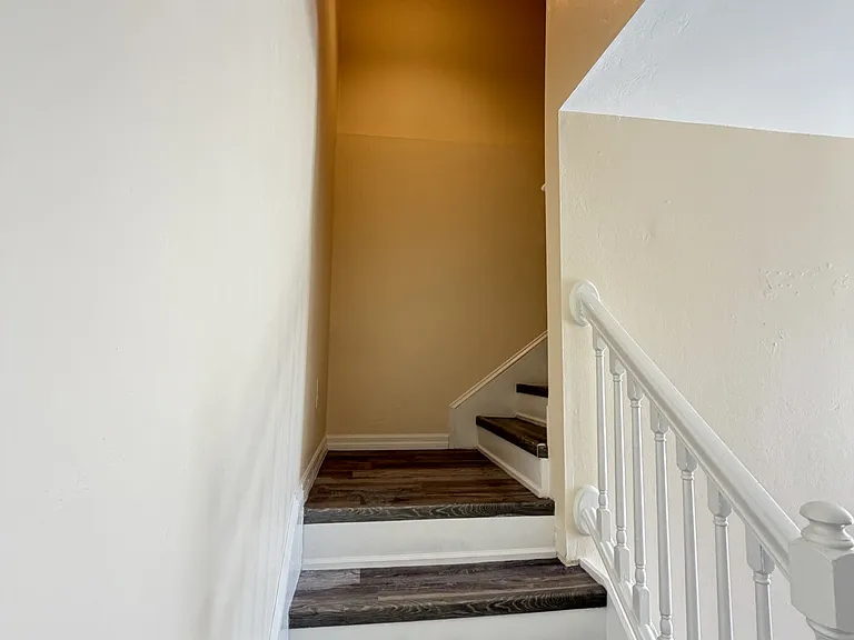1019 SE 11th St #3 — Photo 8