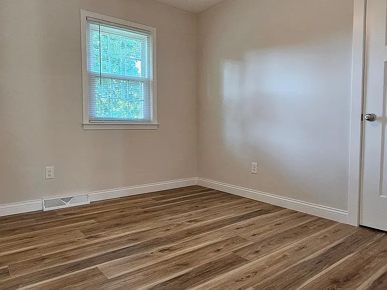 395 W Crocus Dr — Photo 14
