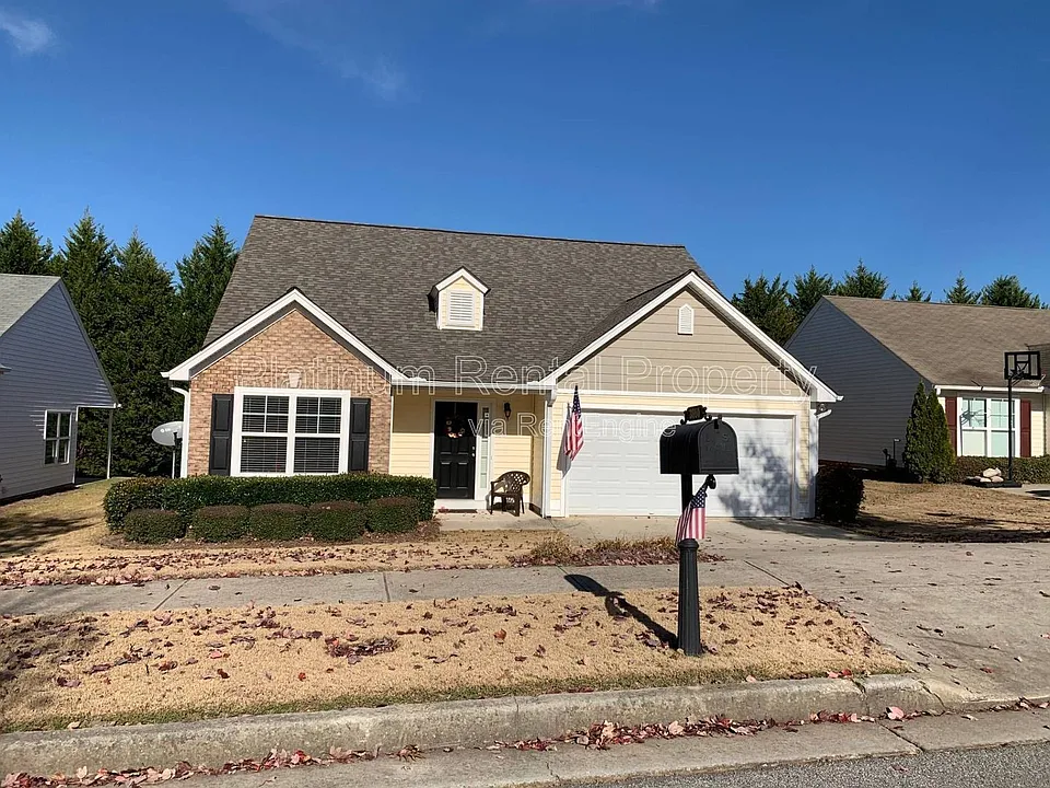 3860 Village Main St