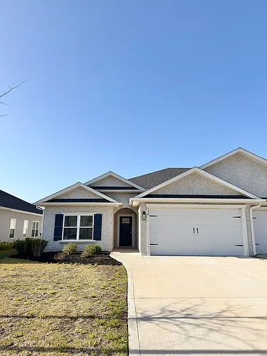 142 The Villas Way Photo 1